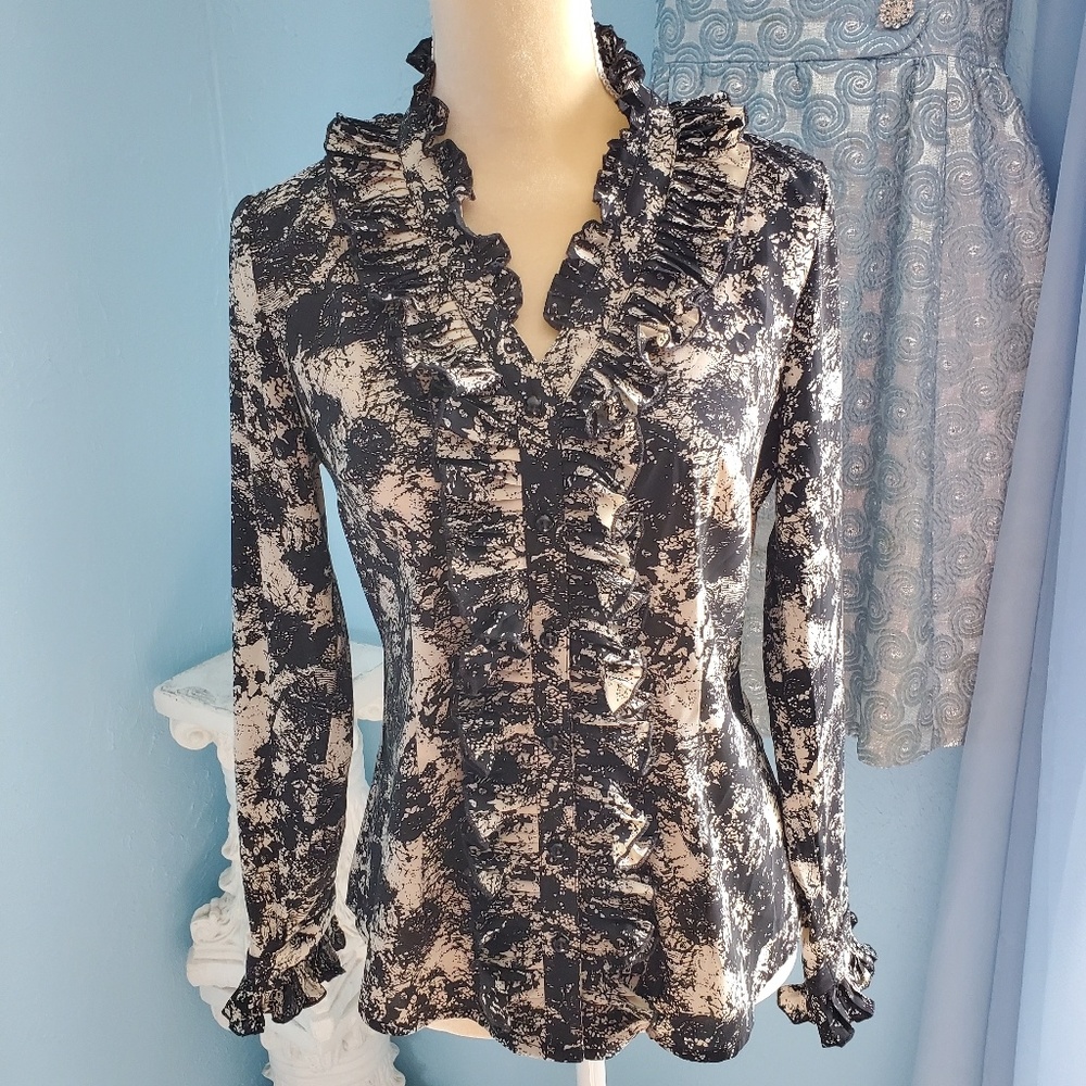 Spense Ruffled Long Sleeve Button Top D45 - image 1